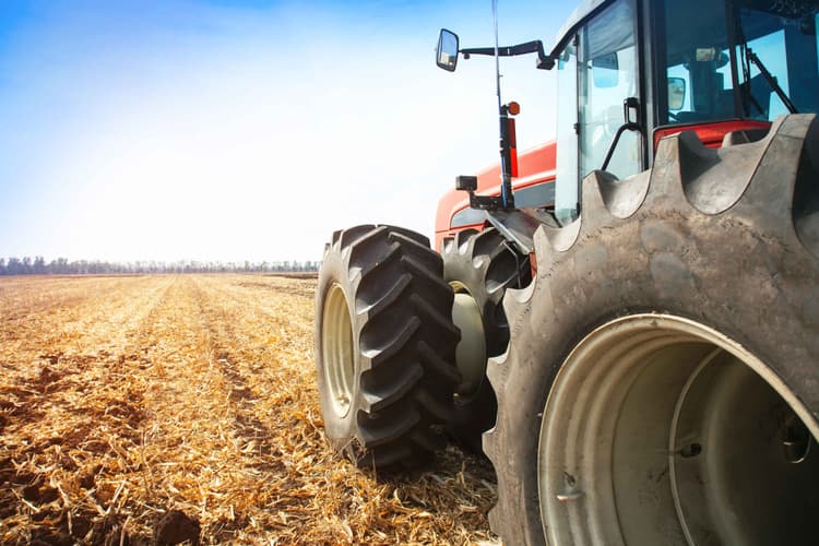 US and Canada Witness Surge in High-Power Tractor Sales