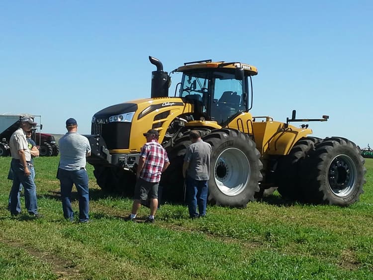 New AGCO Challenger 1000 Series Tractors to Offer Michelin Ag Tires as OE Option