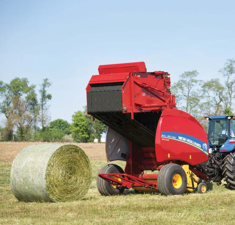 New Holland Agriculture Rolls Out the Restyled Roll-Belt 560 Round Baler to Dealers