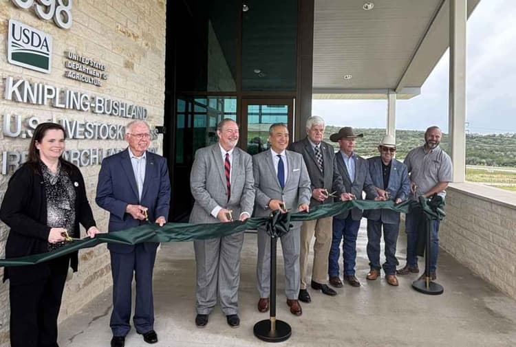 USDA Opens New Livestock Insect Research Laboratory in Kerrville, Texas